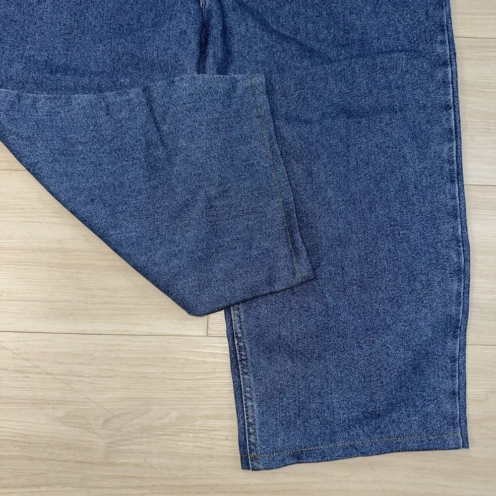 Vintage‎ Levi's 540 Jeans Signature Relaxed Fit Size 42x30 fits 42x20 NEW Capris